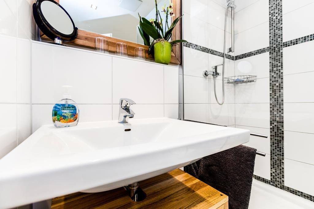 Design Apartment In Koeln Mit Terrasse 객실 사진